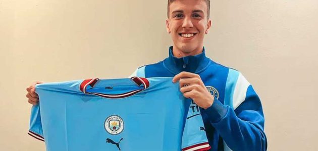 مانشستر سيتي يضم ماكسيمو بيروني