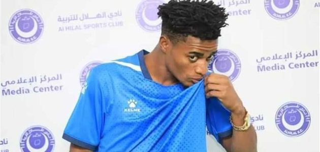 منافس الأهلي – الهلال يعلن إصابة نجمه الجديد ومدة غيابه