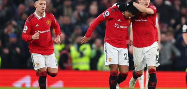 سانشو ينقذ يونايتد من الهزيمة أمام ليدز ويخطف تعادلا في بداية مواجهتي الـ120 ساعة