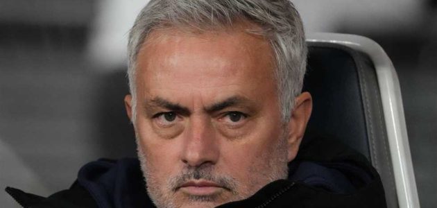 فوت ميركاتو: إداراة باريس سان جيرمان تتواصل مع مورينيو