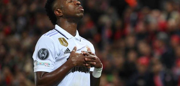 استسلام وعار وتمزيق إلى أشلاء.. عناوين الصحف الإنجليزية بعد خماسية ريال مدريد أمام ليفربول