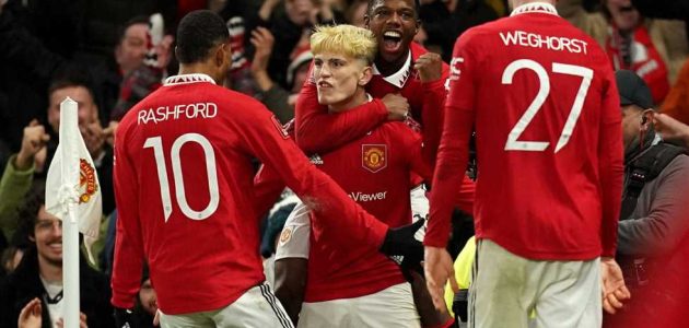 الأعياد تتواصل في مانشستر يونايتد.. وتوتنام يودع كأس الاتحاد الإنجليزي في مفاجأة