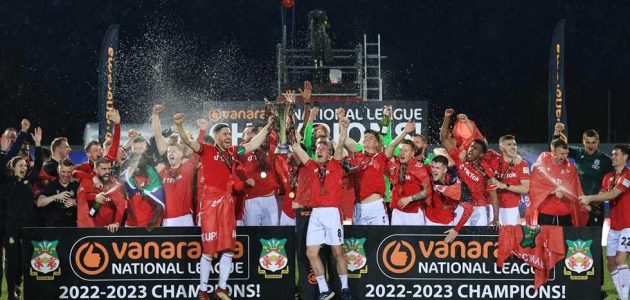 ممثل هوليوودي يقود النادي الأقدم في العالم.. ريكسهام إلى دوري الدرجة الرابعة الإنجليزي